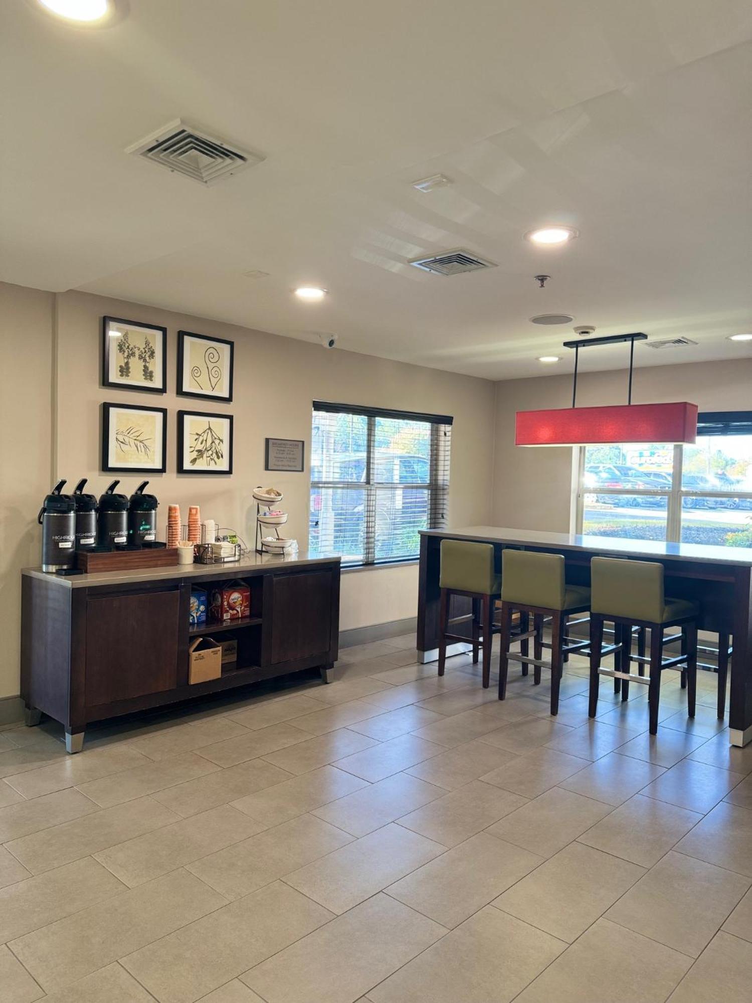 劳伦斯维尔江山旅馆酒店 外观 照片
